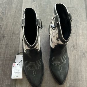 New Zara Womens Black White Leather Stars Western Cowboy Boots EU 40 US 9